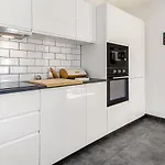 Sunny Duplex W/ Pool & Balcony By Lovelystay Apartman *
