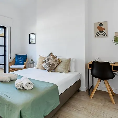 Sunny Duplex W/ Pool & Balcony By Lovelystay Apartman Carvoeiro